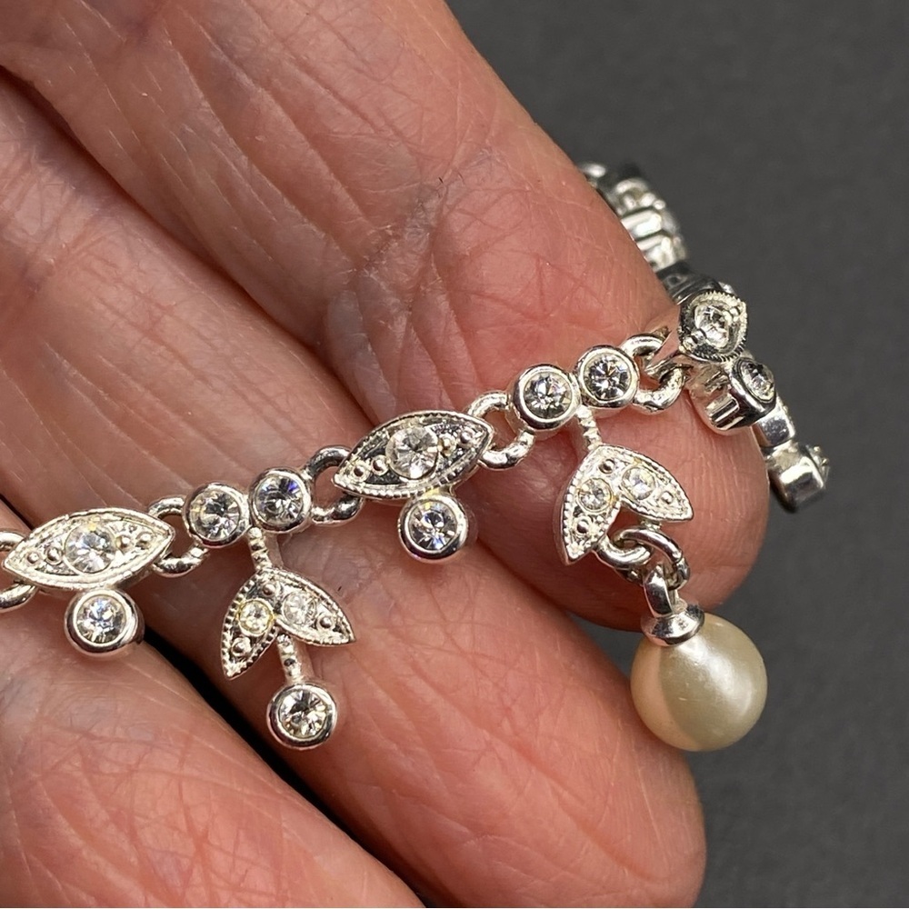 Silver Tone Imitation Pearls Rhinestones Stunning Fancy Formal Necklace - Picture 8 of 11